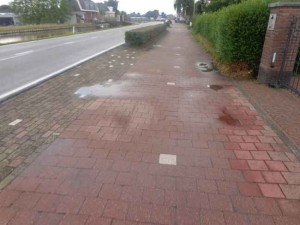 Slechte bestrating fietspad langs Noordeindseweg! 